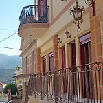 Nikola's & Joanna's 2 * Αργοστόλι