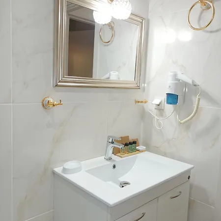 Nikola's & Joanna's 2 Lägenhet Argostoli (Kefalonia)